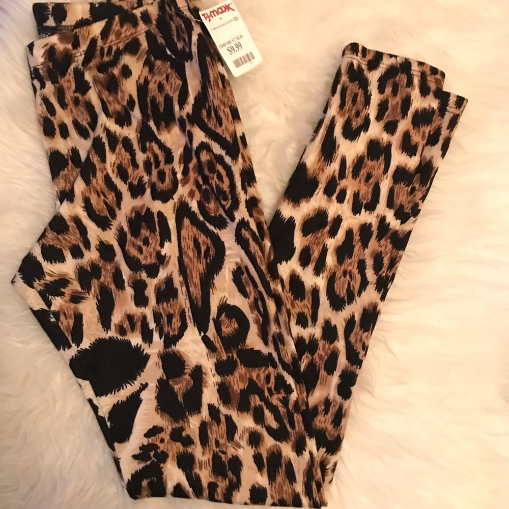 Leopard print leggings